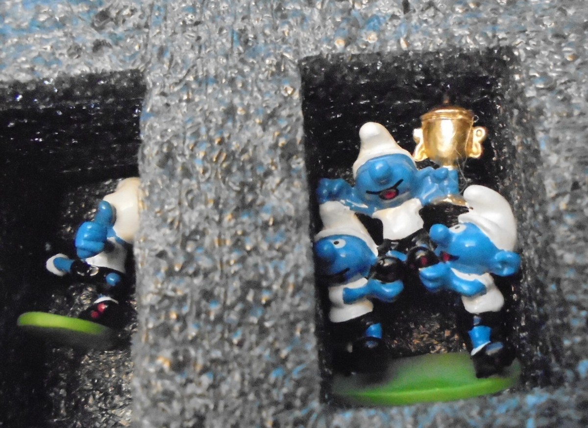 Figurine Pixi Schtroumpf - Scène De Foot - BD - Édition 2020 - Numérotée - Emballage Ouvert