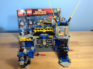 lego hulk lab smash