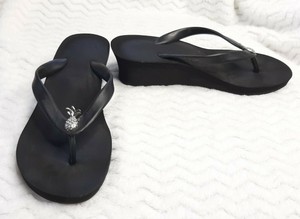 tommy bahama wedge flip flops