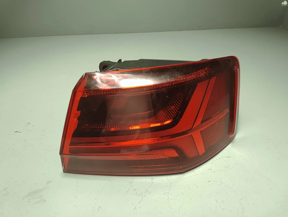 LUZ TRASERA EXTERIOR DEL LADO DEL PASAJERO LUZ TRASERA LÁMPARA OEM 2016-2018 AUDI A6 S6 Foto 2 de 4