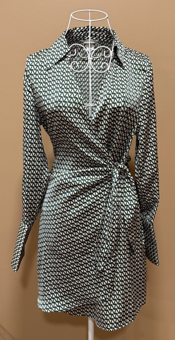 H&M Green White Geometric Wrap Dress Women’s XS Long Sleeve Collared Mini