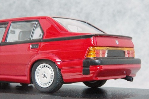 1/43 Alfa Romeo 75 V6 3.0 Usa / 1967 Red Minichamps Minicar - Picture 9 of 10