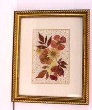 Vtg Pressed Dried Flowers Gold Frame 9x11 Pearl Mat Botanical Wall Art