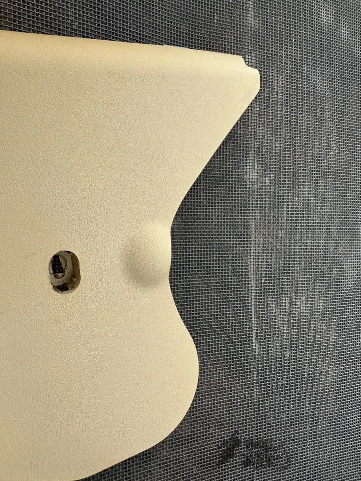 1997 MERCEDES-BENZ E420 W210 FRONT LOWER KICK PANEL TRIM COVER LEFT SIDE TAN OEM - Image 3 of 4