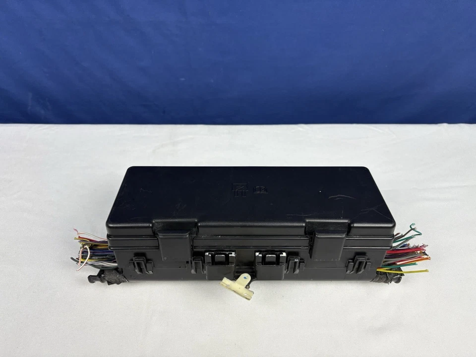 2009 2010 FORD PICKUP F150 10 RAPTOR Engine Fuse Box 4.6L 5.4L OEM - Image 4 of 4