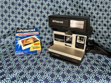 Vintage Polaroid Sun 600 LMS Instant Film Flash Land Camera with Strap And Film