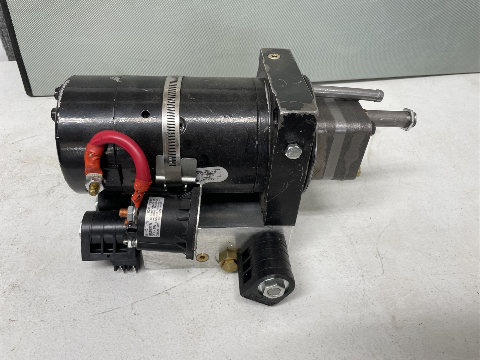 Maxon 28308101 POWER UNIT Liftgate Pump & Motor Assembly S2045264