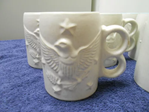 Vtg. Stoneware Chatham Potteries Patriotic Star Eagle 8 Coffee/Tea Mugs Cups USA