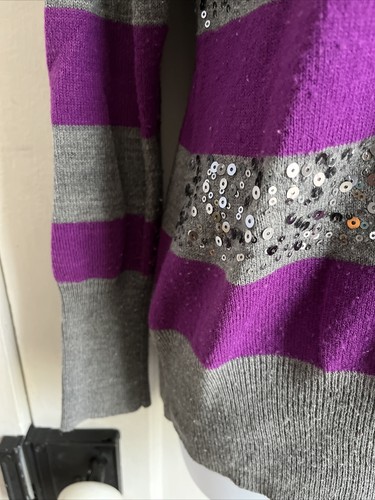 NEW YORK & COMPANY Size M Sequined Gray Purple Stripe V-neck Sweater Tight Fit - Picture 3 of 5