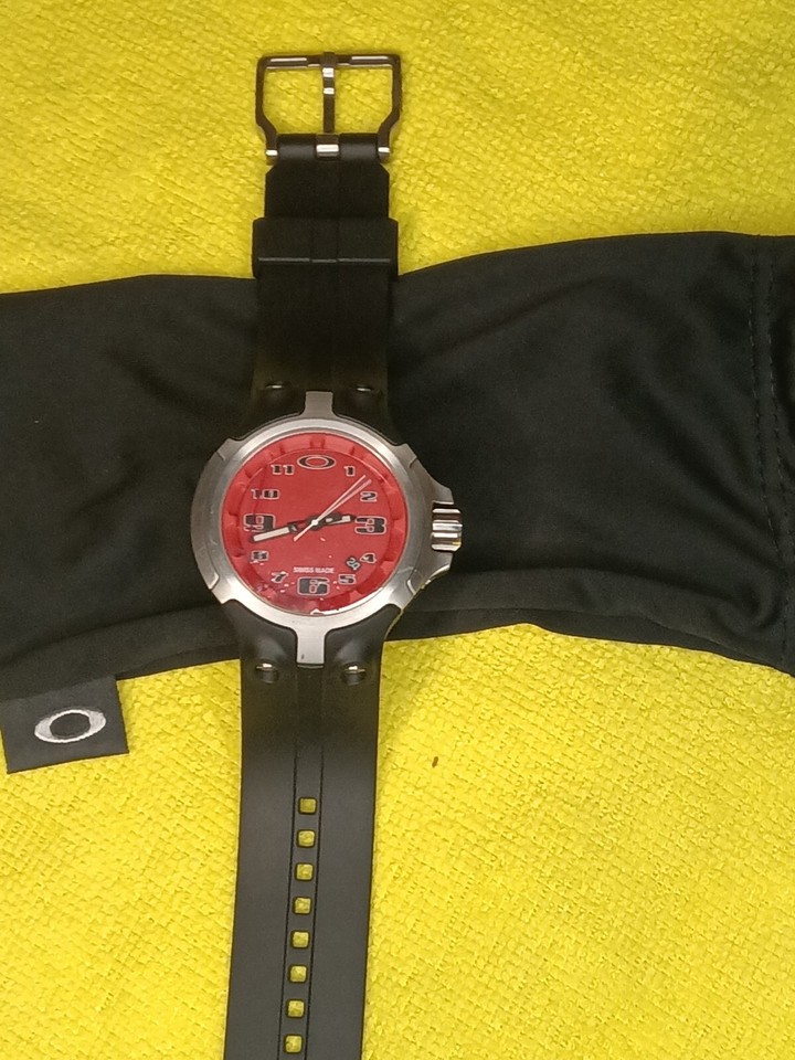 OAKLEY BOTTLE CAP WATCH Swiss Red Dial w/ Brushed Stainless & Zip Vault