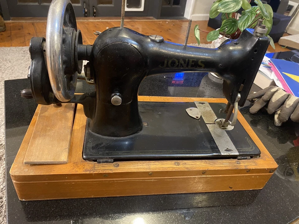 Antique Jones sewing machine Serial # 38127 Made 1897 - 128 years Old - image 3 of 4