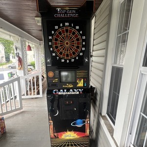 Vintage Arachnid “Top Gun Challenge” Galaxy Dart Machine – 
