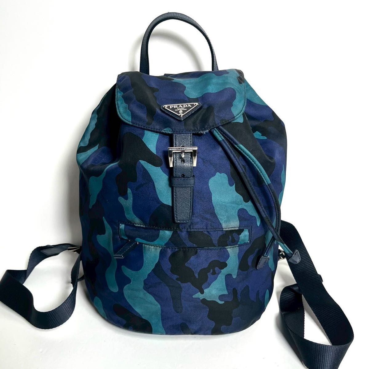 model Excellent condition PRADA triangular logo c… - image 1