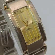 Unique Vellaccio Watch Gold Tone Rectangular 24mm  New Battery Chip in Crystal