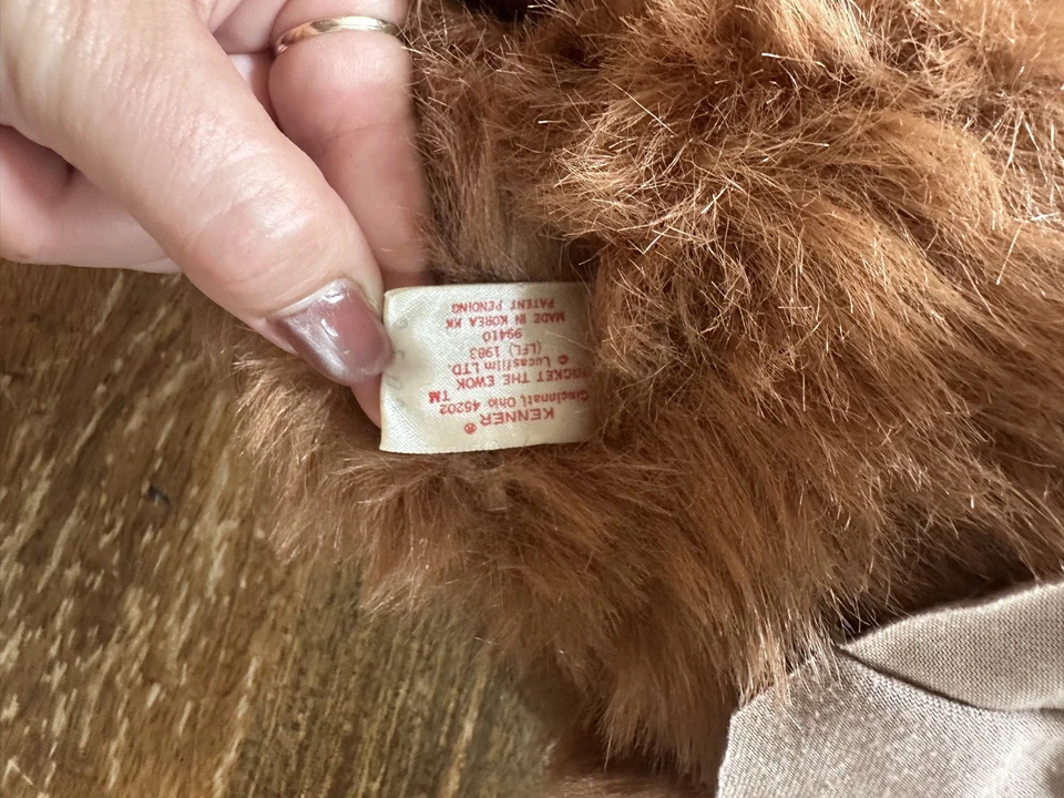 WICKET THE EWOK - 1983 - STARS WARS 15 1/2" PELUCHE ANIMAL - por KENNER Foto 3 de 4