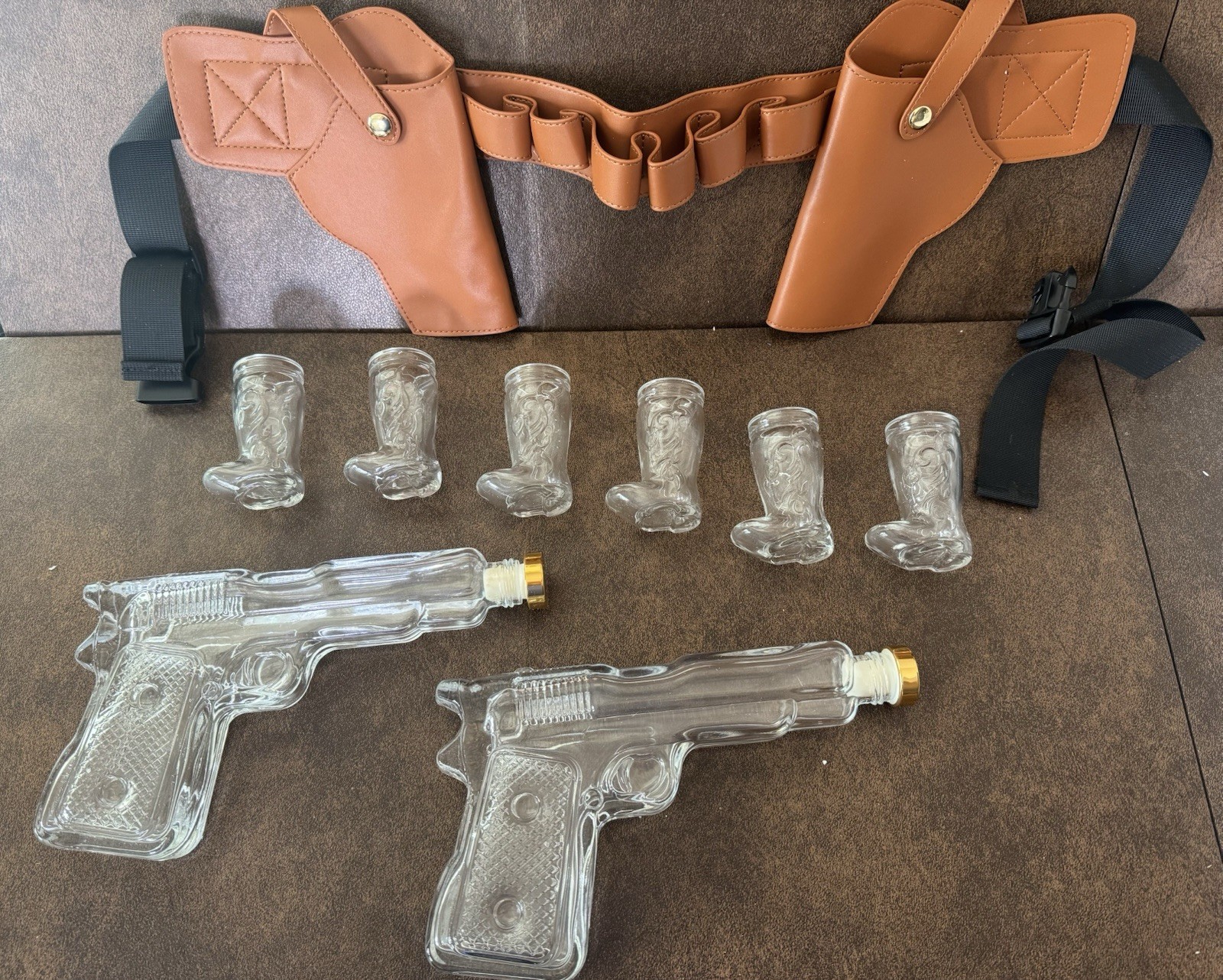 The Wine Savant Pistol Holster Decanter Set & 6 Cowboy Boot Shot Glasses Unique