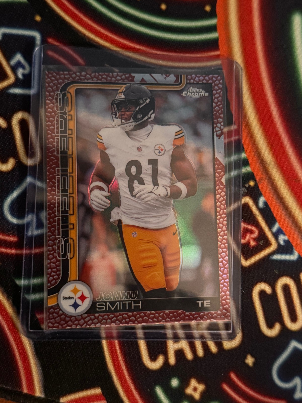 2025 Topps Jonnu Smith Football Leather Refractor