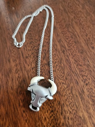 Vintage Avon Wild Country Bullhead Pendant Necklace
