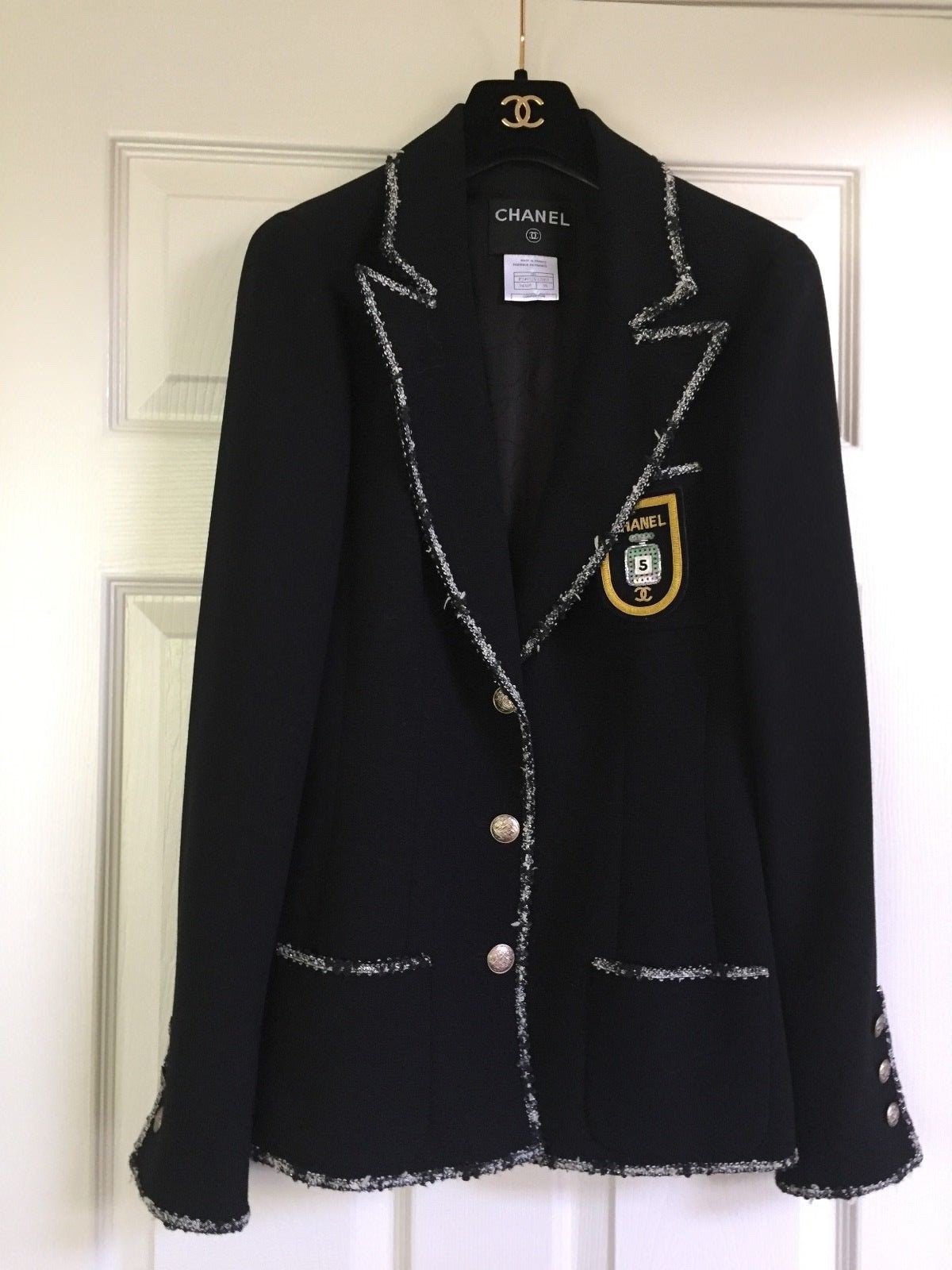 CHANEL 05C VINTAGE NEW TAGS THE DEVIL WEARS PRADA NAVY JACKET CC PATCH FR40-38