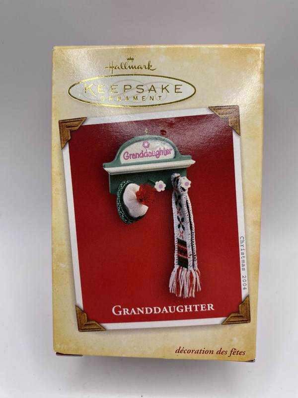 2004 Hallmark Keepsake Ornament Granddaughter QXG5571- READ