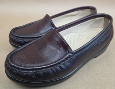 SAS Simplify Sz 6W Women  s Pre-owned Shoes Leather SlipOn Comfort Plum