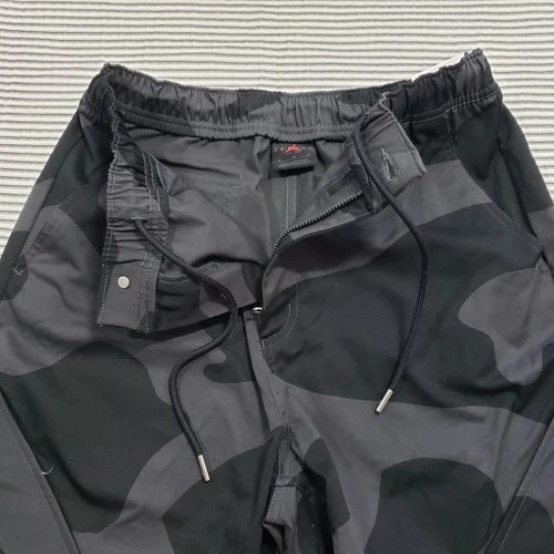 NWT Jordan Essentials Chicago Pants Mens Medium Black Camo Utility FD7455-070