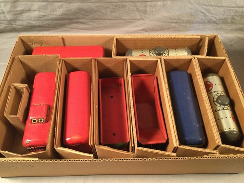 Marx Trains Red Frame One-way Auto Couplers. Cars 