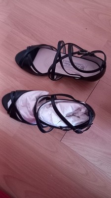 TANZSCHUHE schwarz