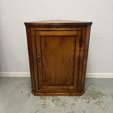 Vintage Pine Corner Cabinet – Vintage Panelled Cupboard with Shelves