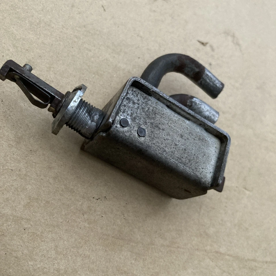 Interruttore Pod Faro Lotus Elan +2 1968 - Immagine 4 di 4