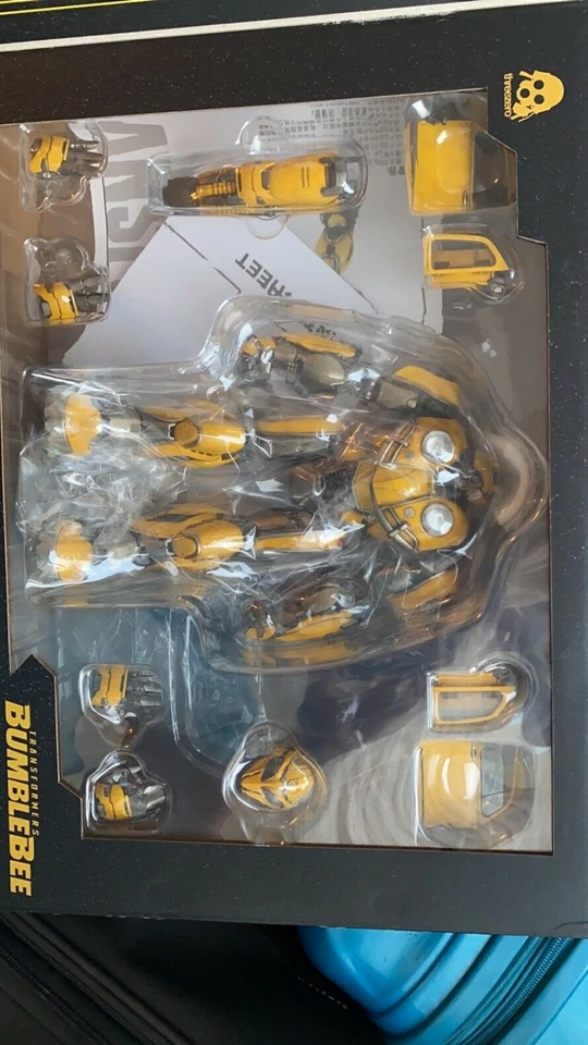 New Transformable Toys 3A Threezero 8″ DLX Bumblebee Alloy Die Cast Collectible - Image 3 of 4