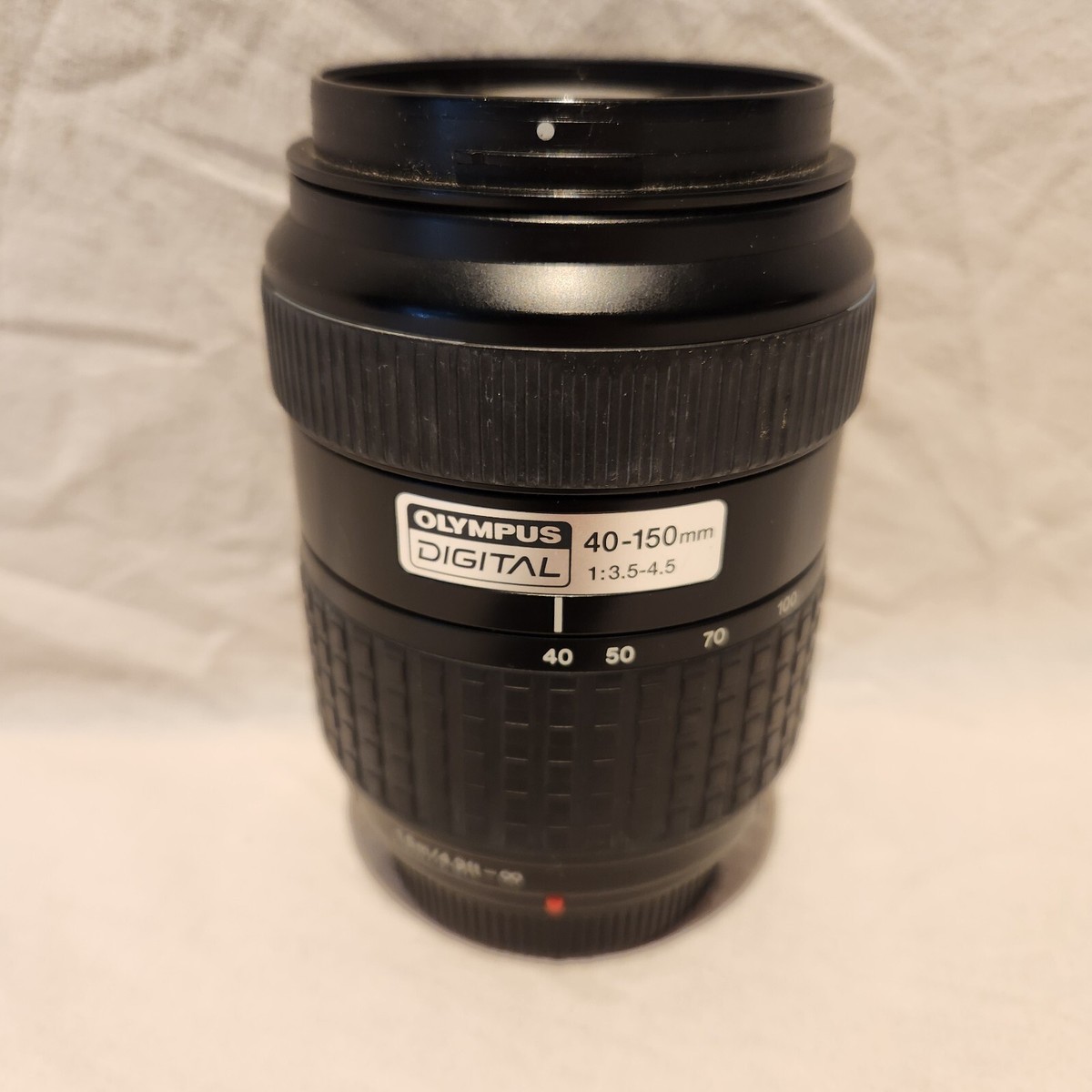 Olympus Zuiko 40-150mm f/3.5-4.5 Digital Lens W Front Cap
