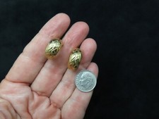 Vintage Gold Tone Hoop w/Textured Pattern Pierced Earrings