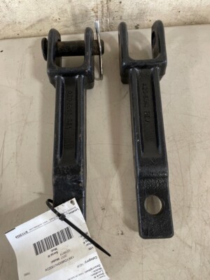 GENUINE PACCAR A20-6014 REV KENWORTH PETERBILT TOW HOOKS 14264AA