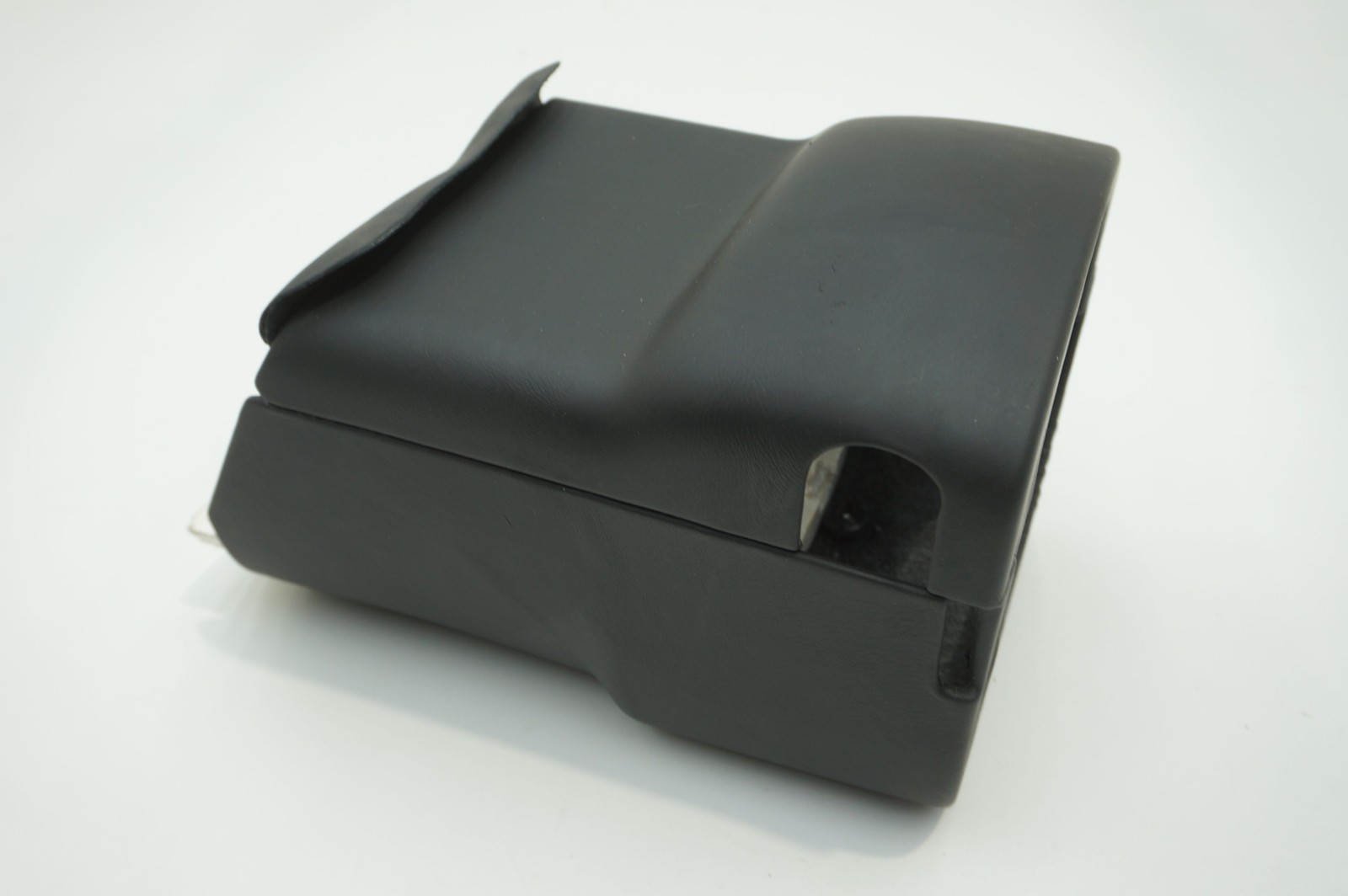 Aston Martin Vanquish 2012-2018 Steering column shroud P/N 8D333C695ACW