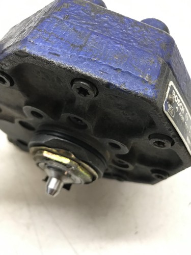 Mengenteiler Kraftstoffmengenteiler Bosch 0438100012 für Mercedes V8 W116 W107 - Bild 2 von 4