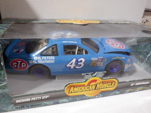 Ertl American Muscle Bobby Hamilton #43 STP Blue 1:18 Scale 052821DMT4