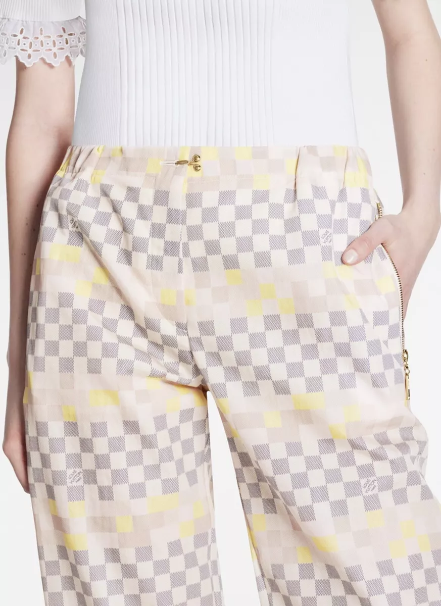 LOUIS VUITTON WOM'S PIXEL DAMIER JOGGING PANTS. SIZE LV 34