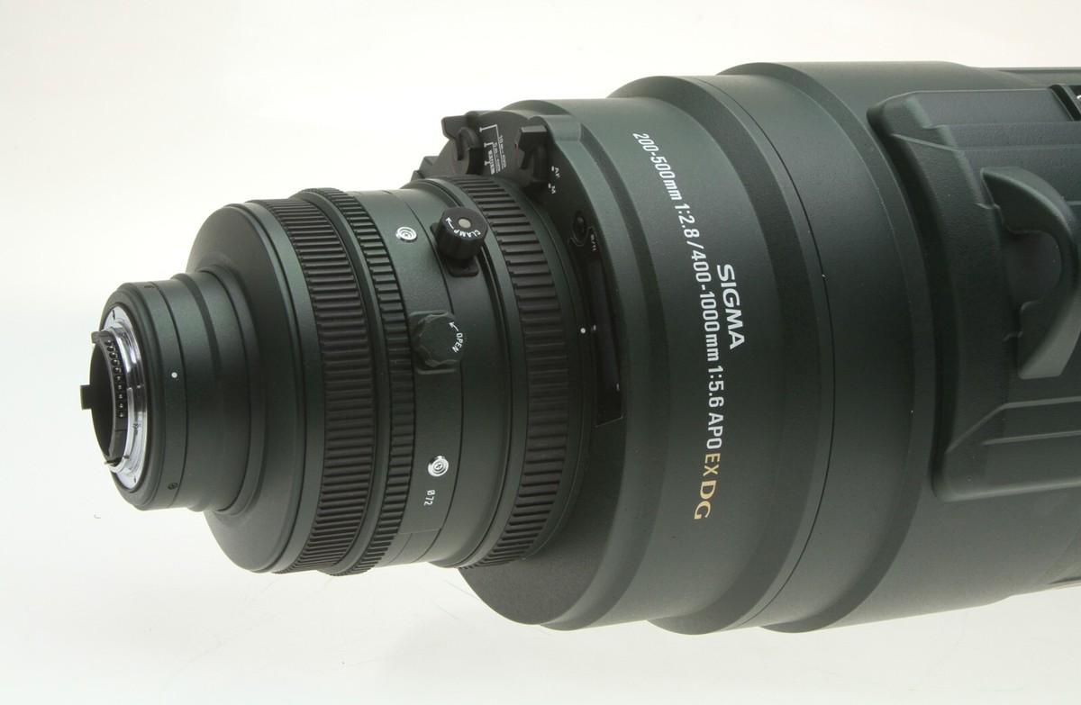 Sigma APO 200-500mm f/2.8 (400-1000mm f/5.6 w/ Included 2x