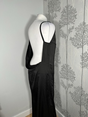 Maxi Vestido Solace London Nuevo Rosario Negro Satén Espalda Baja Talla 10 - Imagen 11 de 15
