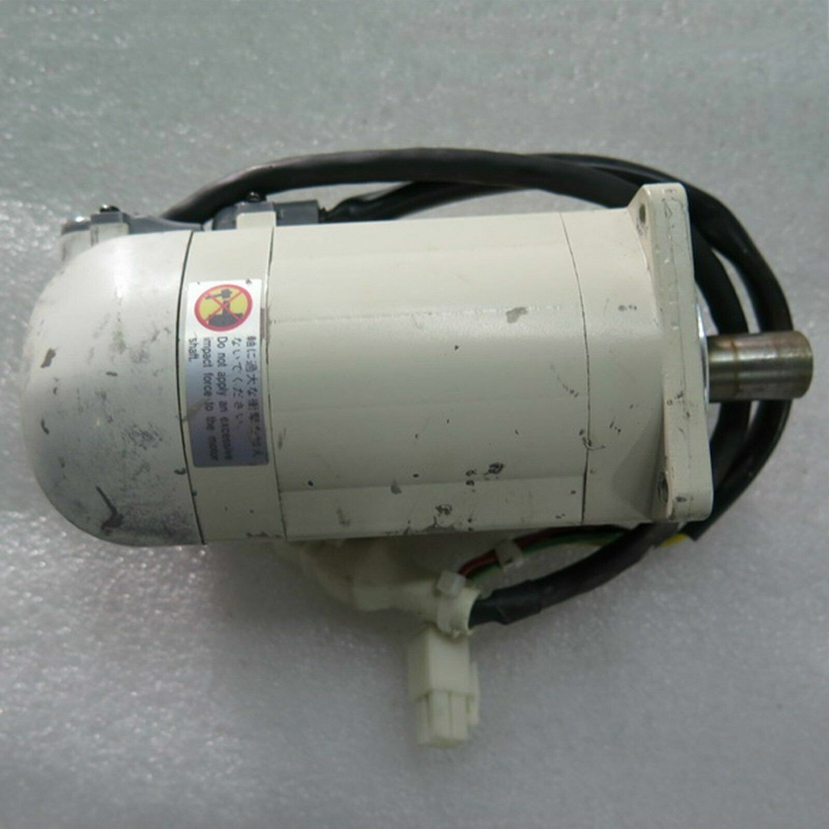 中古　Panasonic MSM042P1E AC SERVO MOTOR PANASONIC MSM042N2N AC SERVO MOTOR New In Box Expedited Shipping