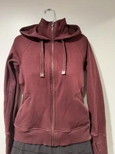 Athleta Triumph Hoodie Maroon Womens XXS  Full Zip Sweatshirt Jacket Pockets