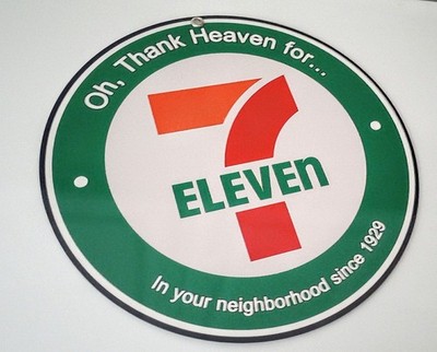 7-11 7-Eleven Convenience Store fast food, Gas nostalgia sign 