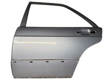 Mercedes W201 190 E Tür Fahrertür Hinten Links Autotür OHNE Anbauteile Mercedes W201 190 E Tür Fahrertür Hinten Links Autotür OHNE Anbauteile