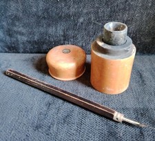Bel Encrier De Voyage En Bois De Buis Avec Sa Plume Début XXEME