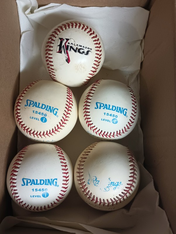 Spalding Baseballs Lot
