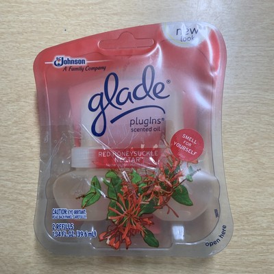 2 REFILLS Glade Plugins RED HONEYSUCKLE NECTAR Scented Oil Refills
