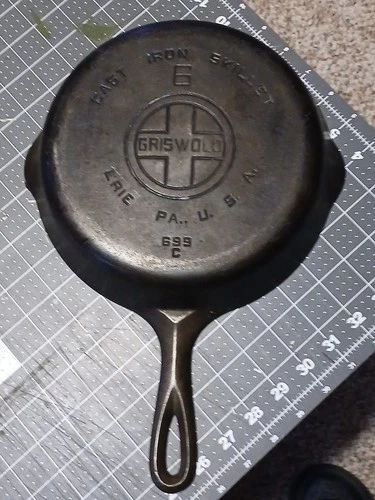 Griswold No.6 Smooth Bottom Cast Iron Skillet 699 C