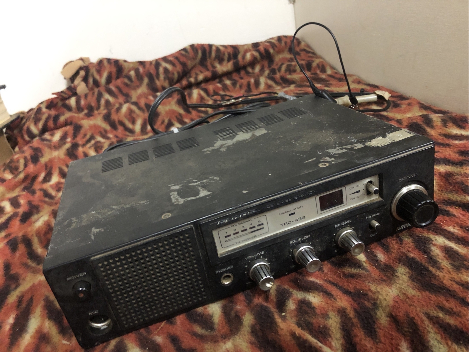 Realistic Navaho TRC433 40 Channel Base Station Mobile CB Radio 21