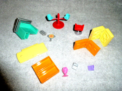 Polly Pocket Designer Mall Accessories Lot